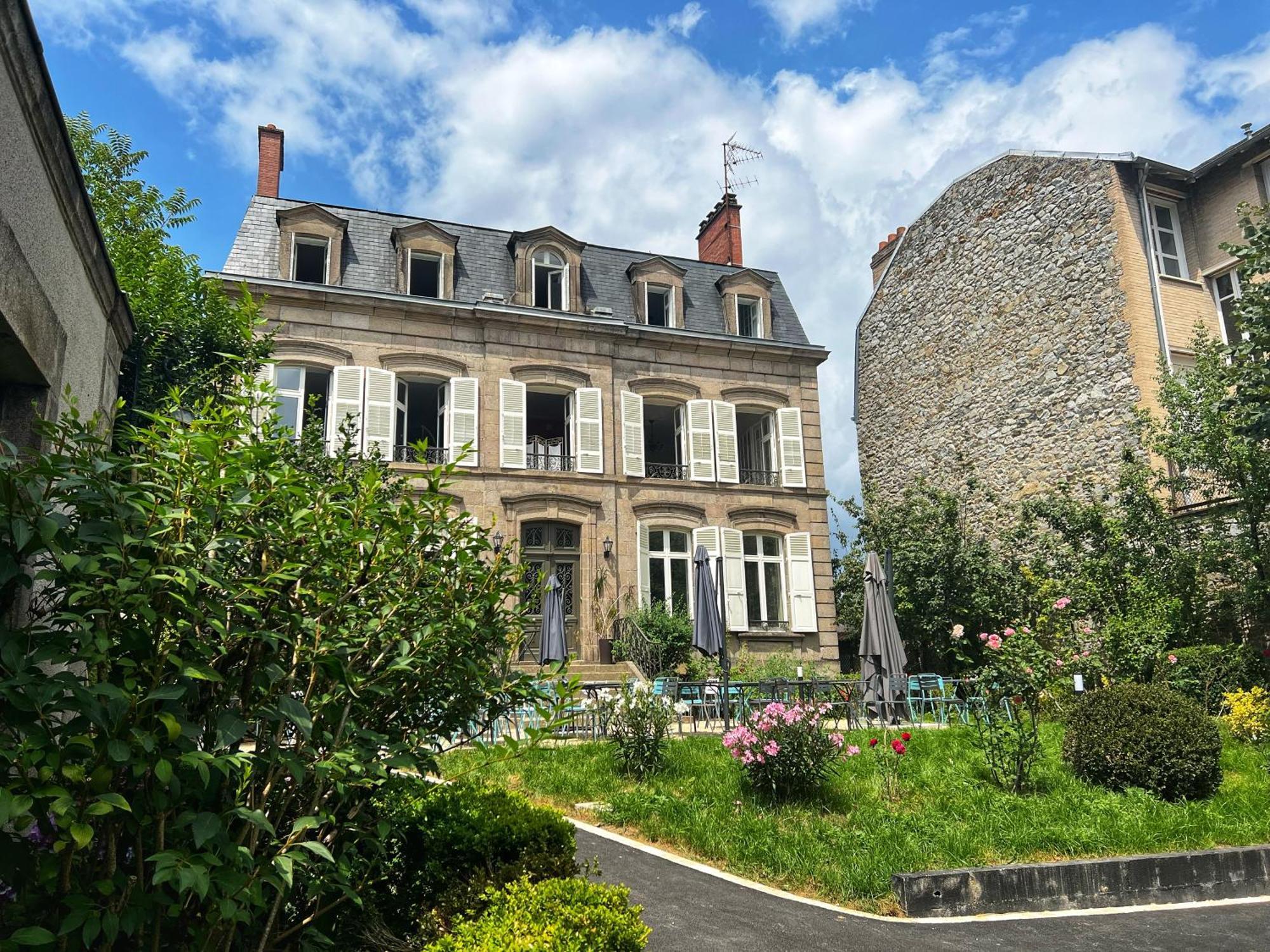 La Maison De Famille Limoges Exterior photo
